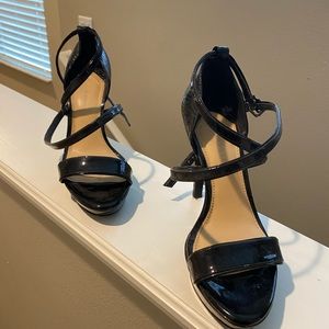 Like new Gianni Bini 4” heels.